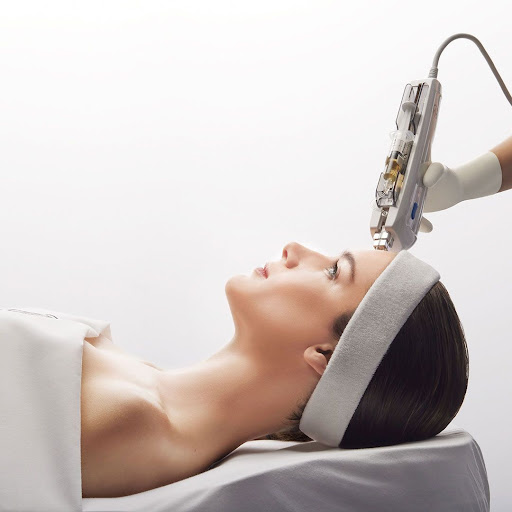 Mesoboost behandling for strålende og forynget hud